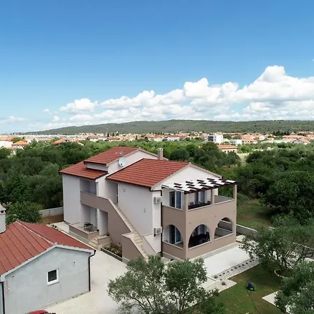 Apartmani J&M Sukošan Exterior foto