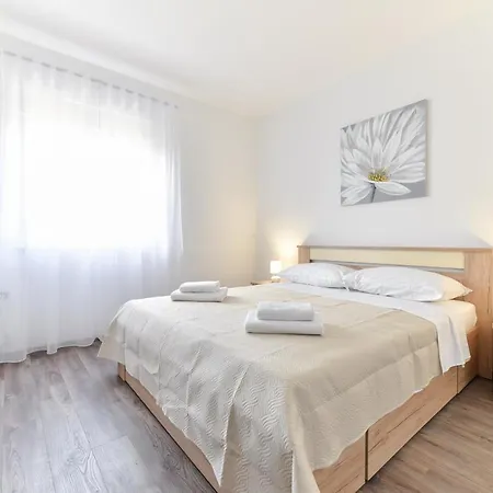 Apartmani J&M Sukošan Exterior foto