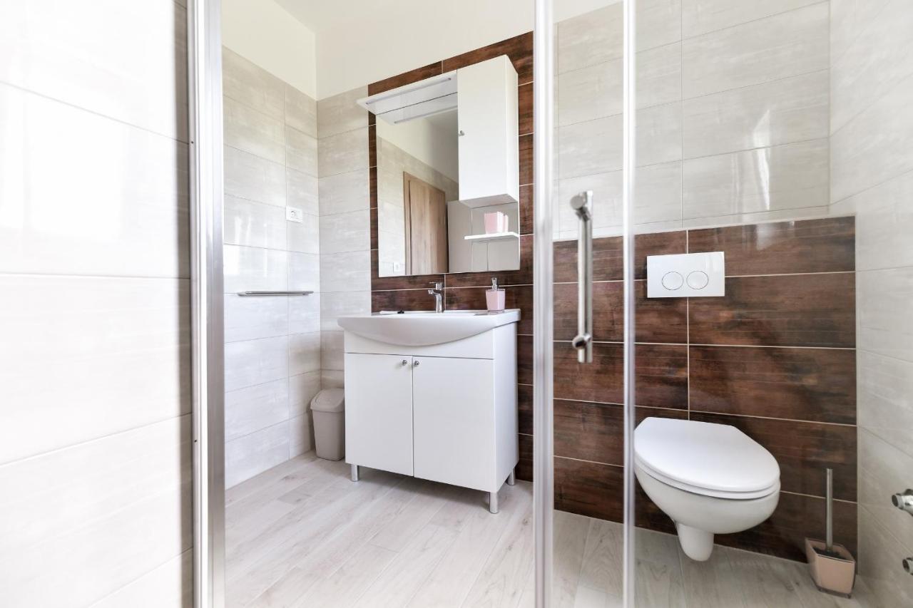 J&m Apartamento Sukošan